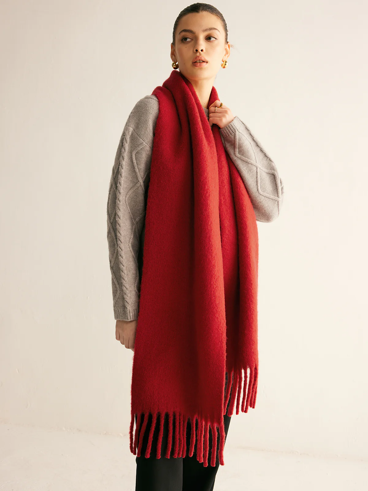 Wool-Blend Minimalist Tassel Scarf - Image 4