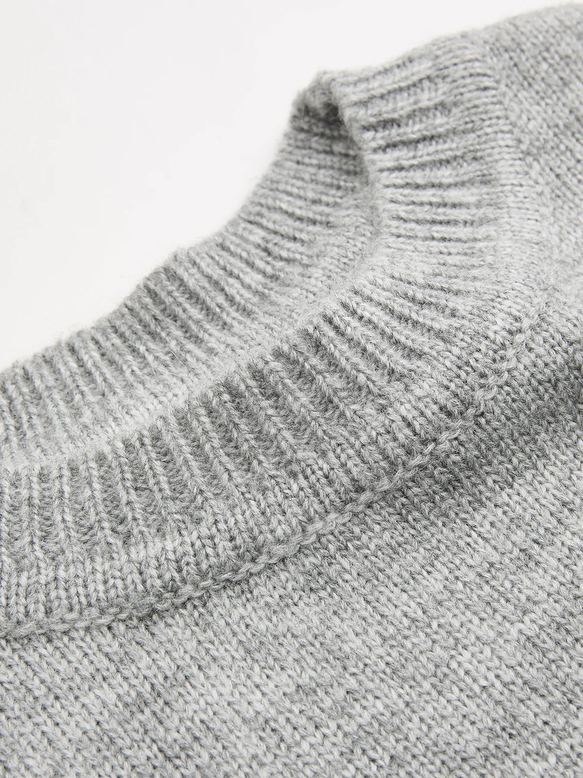 Wool-Blend Short-Sleeve Crew Neck Sweater - Image 5