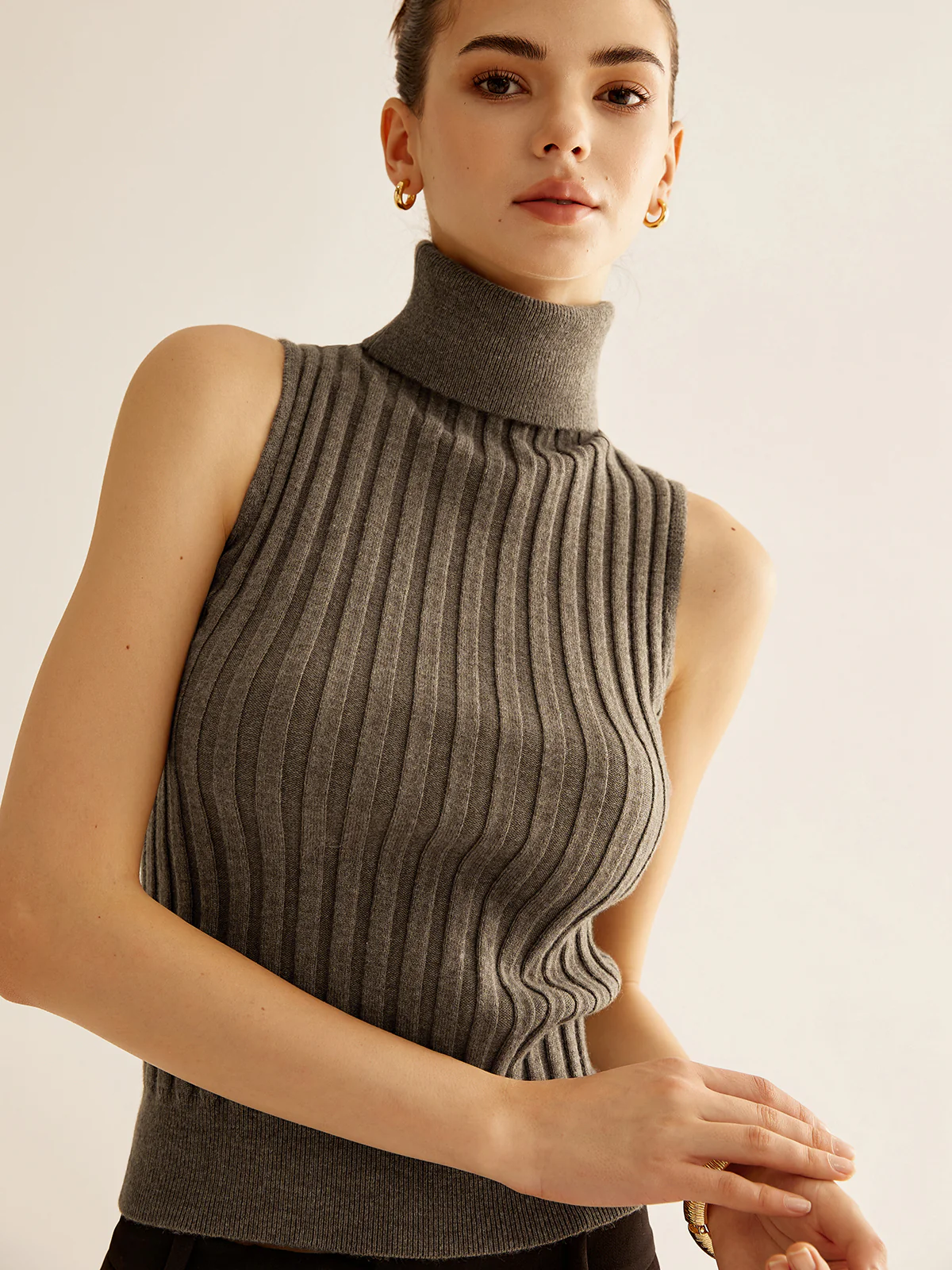 Wool-Blend Turtleneck Sweater Vest - Image 3