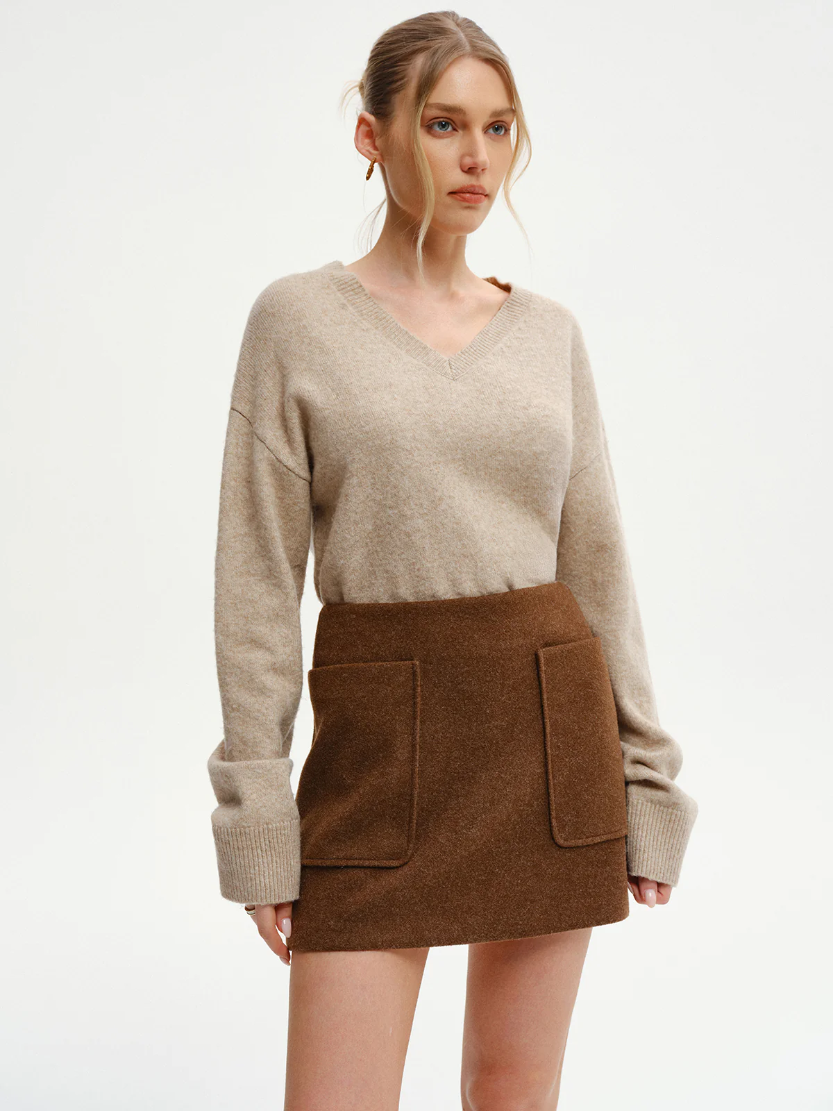 Wool-Blend V-Neck Sweater with Side Slit - Image 5