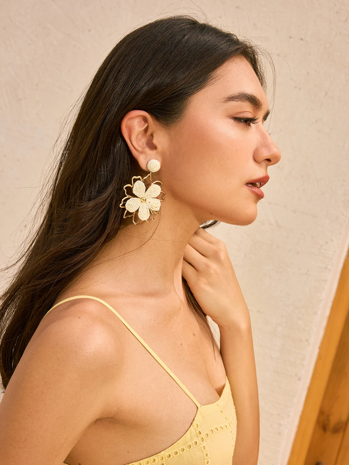 Woven Petal Outline Flower Earrings - Image 4