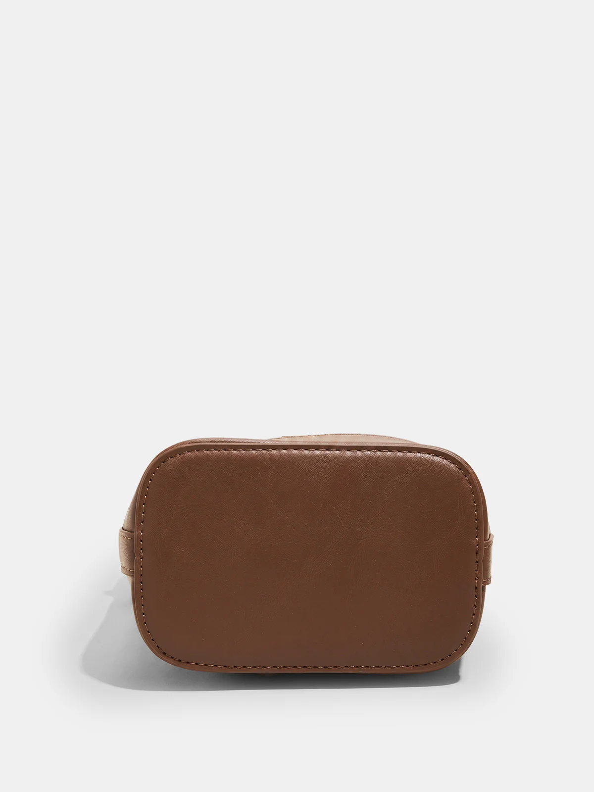 Woven Straw Bucket Crossbody Handbag - Image 4