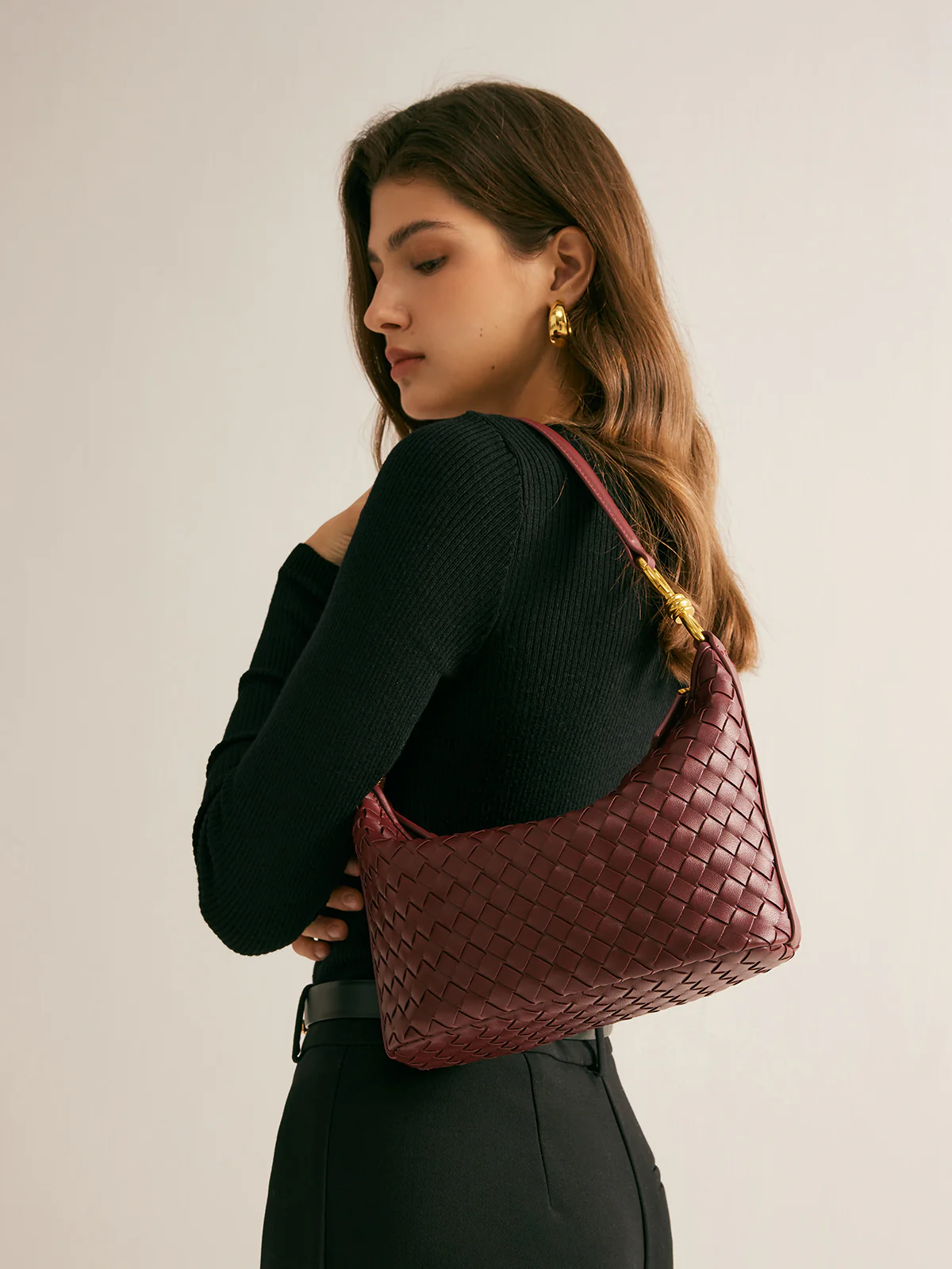 Woven Zipper Armpit Bag - Image 3